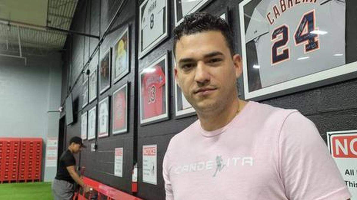 Yuli Gurriel no es el único cubano que acuerda con los Marlins. José “Candelita’’ Iglesias también se sumará a la escuadra de Miami luego de firmar un pacto de Liga Menor con invitación a la primavera con la intención de ganarse un puesto en la temporada 2023.