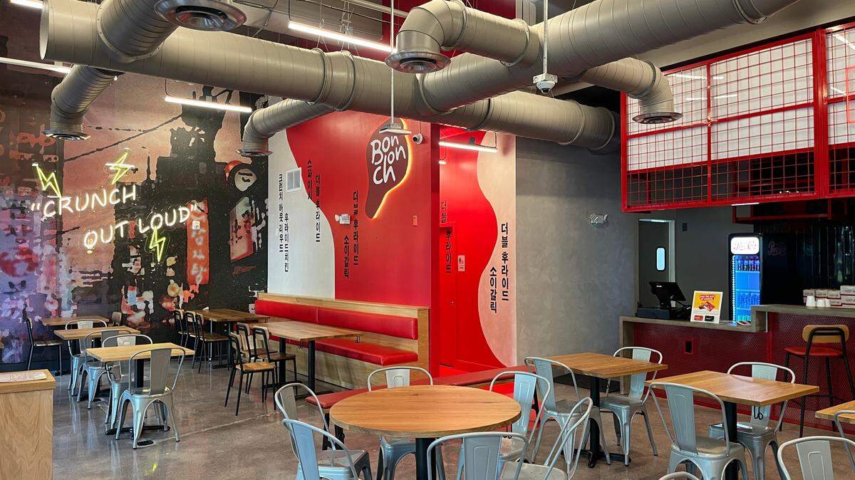 Bonchon, el restaurante informal de pollo frito de Corea del Sur, abre en Miami Beach.