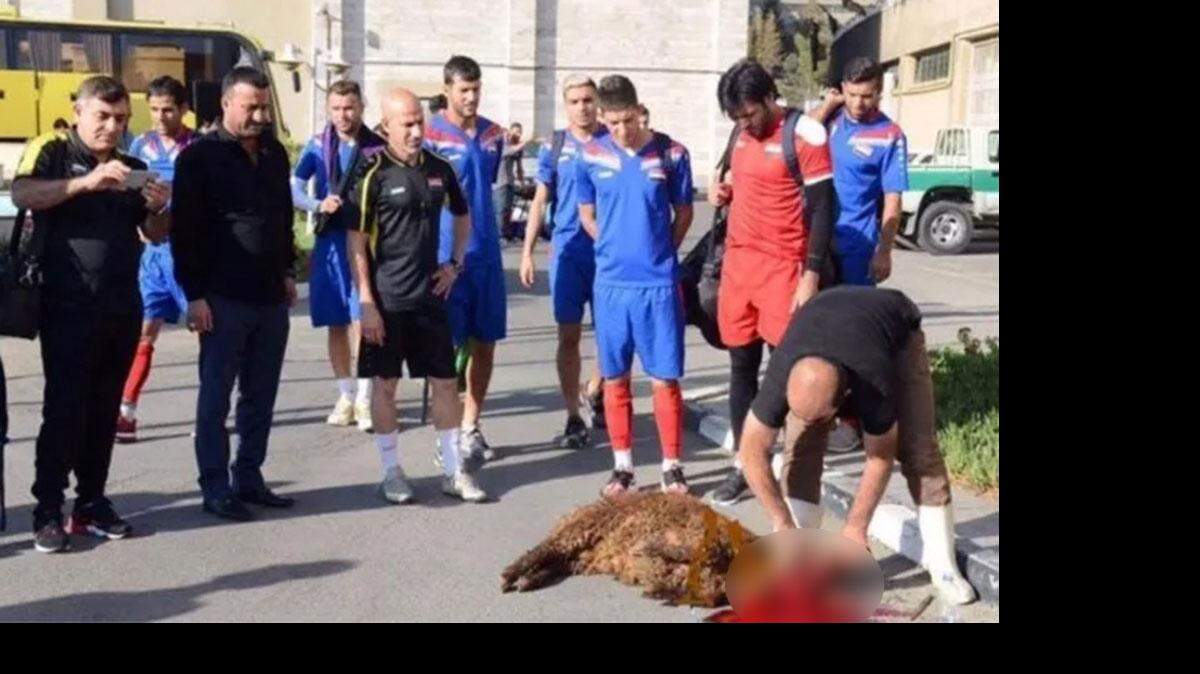  Los jugadores decidieron realizar el ritual antes encarar el compromiso con Tailandia.