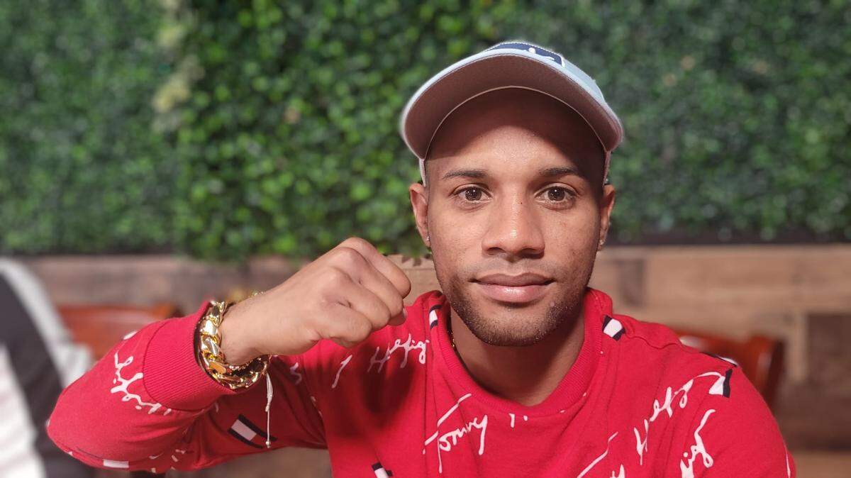 Billy Rodríguez, quien tan buena impresión ha causado en sus primeras presentaciones, acaba de unirse a la escuadra de Miguel Cotto Promotions, la leyenda del boxeo puertorriqueño y latinoamericano.
