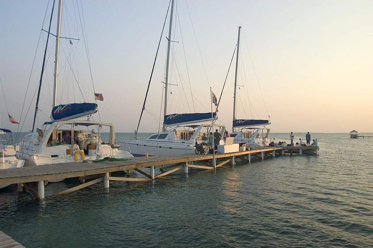 La pesca es, junto con el buceo, el deporte más practicado en Belice.