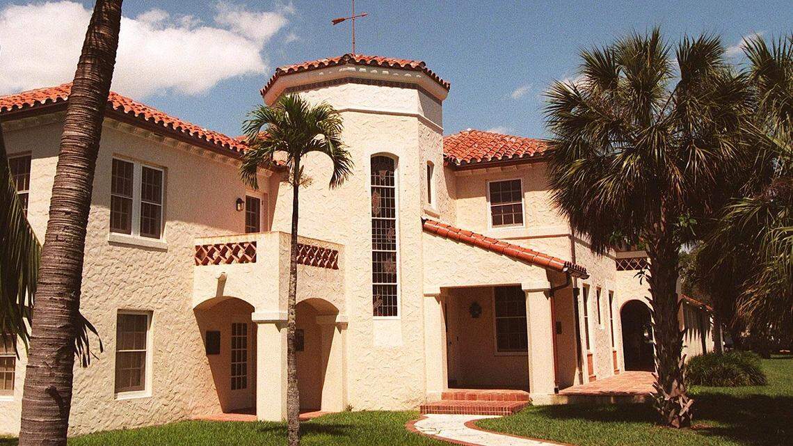 El Koubek Center del Miami Dade College invita a celebrar el Día Internacional del Libro.