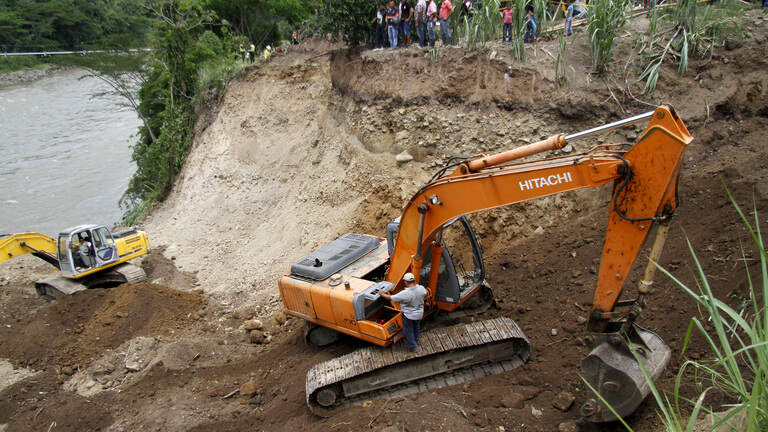 Al menos 14 muertos tras colapso de mina de oro ilegal en el sureste de Colombia