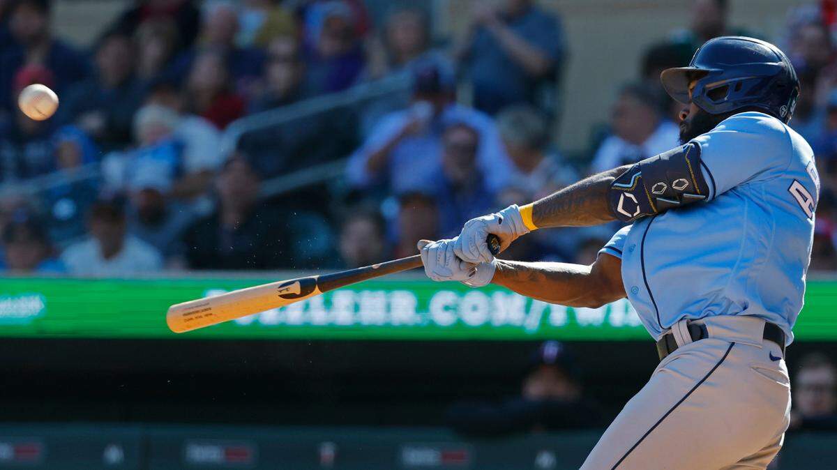 Randy Arozarena rompió el empate con un jonrón para Tampa Bay con dos outs en el noveno inning, y los Rays vencieron el miércoles 5-4 a los Mellizos de Minnesota rumbo a una serie clave el fin de semana contra Baltimore.