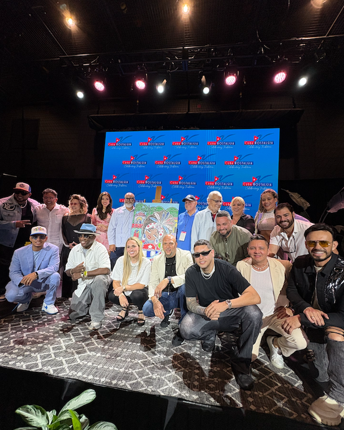 Elenco de artistas que participarán en Cuba Nostalgia 2025.