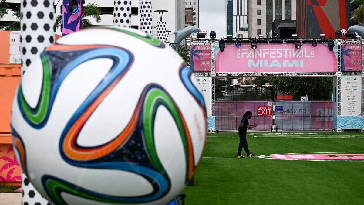Una foto muestra los terrenos donde se celebrará el FIFA Fan Festival de Miami antes del torneo de fútbol de la Copa Mundial 2026 en Miami, Florida, el 10 de junio de 2026.