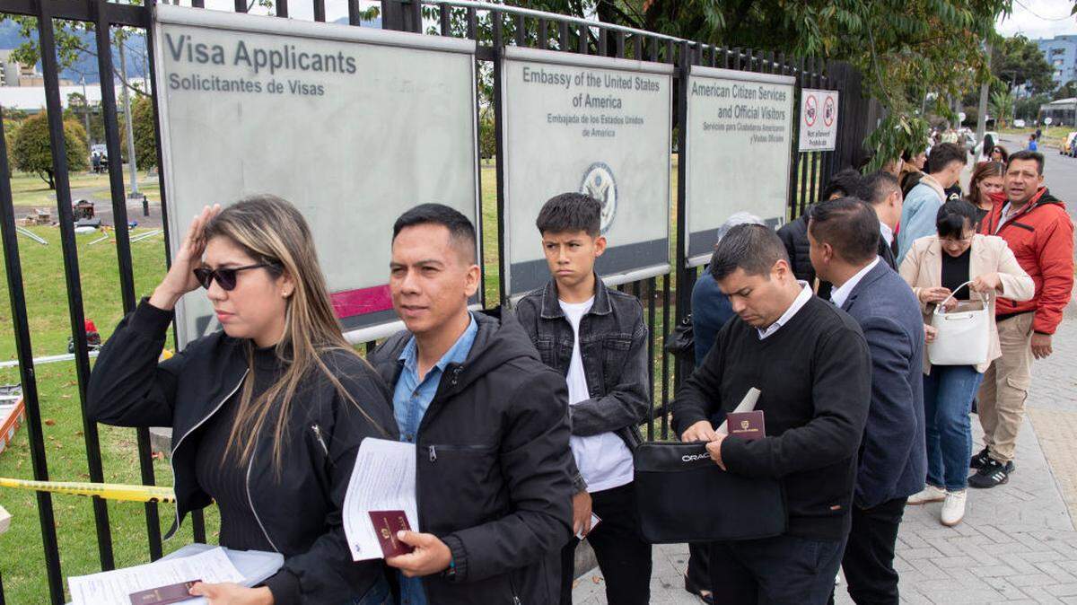 Los extranjeros que solicitan visas para vivir en Estados Unidos podrían ser rechazados si tienen ciertas afecciones médicas, como obesidad o diabetes, según una directiva emitida el jueves 6 de noviembre por la administración Trump.