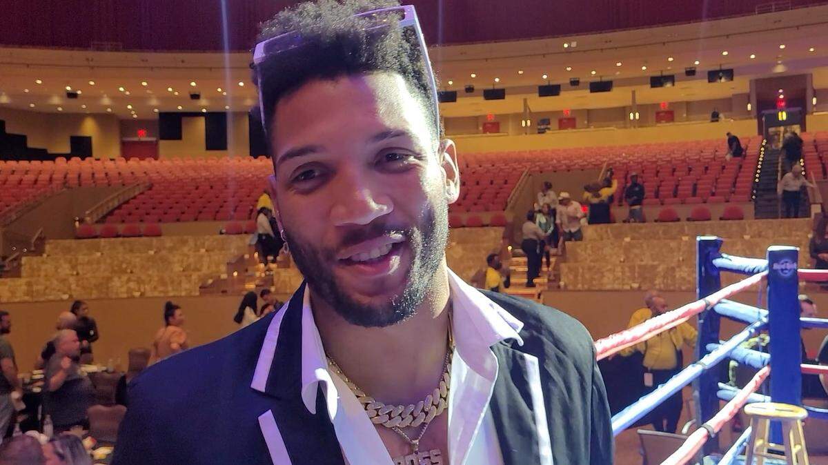 A David Morrell le sorprendió un poco que David Benavídez aceptara pelear contra él. Después de todo, llevaba dos años pidiendo esa oportunidad solo para ver que su ya oficial oponente tomase otro rumbo.