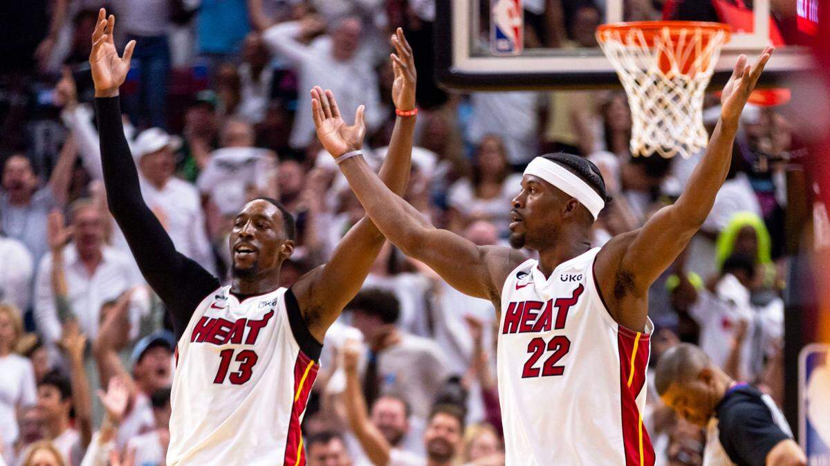  Jimmy Butler (der.) y Bam Adebayo se ubican entre los 10 primeros de la lista en la Conferencia Este para el partido que tendrá lugar el 18 de febrero en Indianápolis. 
