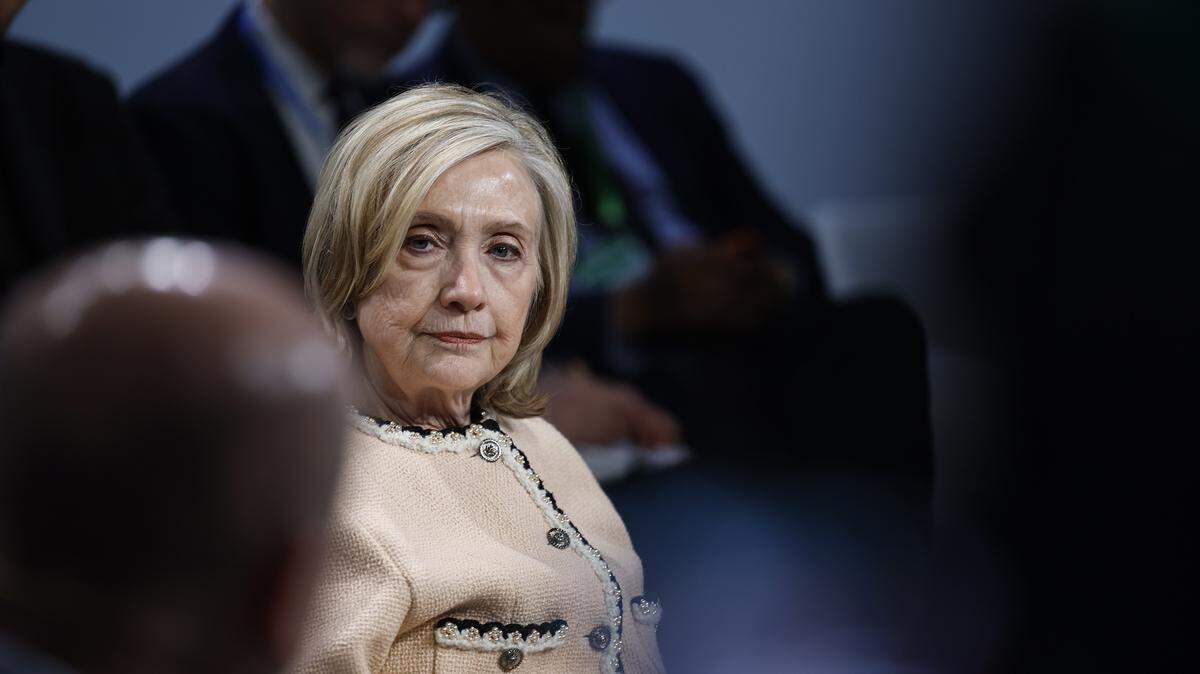Hillary Clinton modera el panel titulado “Girls Just Want to Have Fundamental Rights: Fighting the Global Pushback” en la 62.ª Conferencia de Seguridad de Múnich el 14 de febrero de 2026 en Múnich, Alemania.