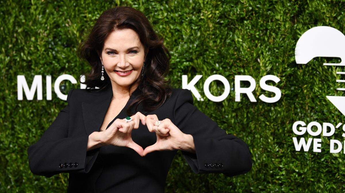 Lynda Carter attends God’s Love We Deliver, Golden Heart Awards at Spring Studios on October 16, 2018 in New York City. (Photo by Dimitrios Kambouris/Getty Images for Michael Kors)
