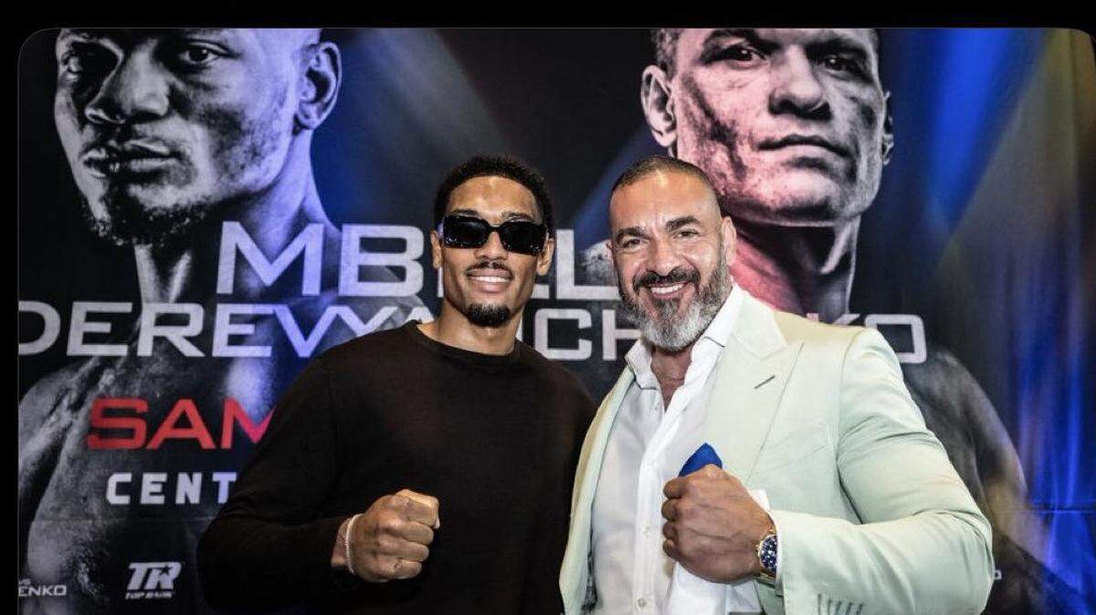 El promotor de Osleys Iglesias Camille Stephan (der.) confirmó que el equipo del mexicano Jaime Munguía declinó la pelea con el cubano. 