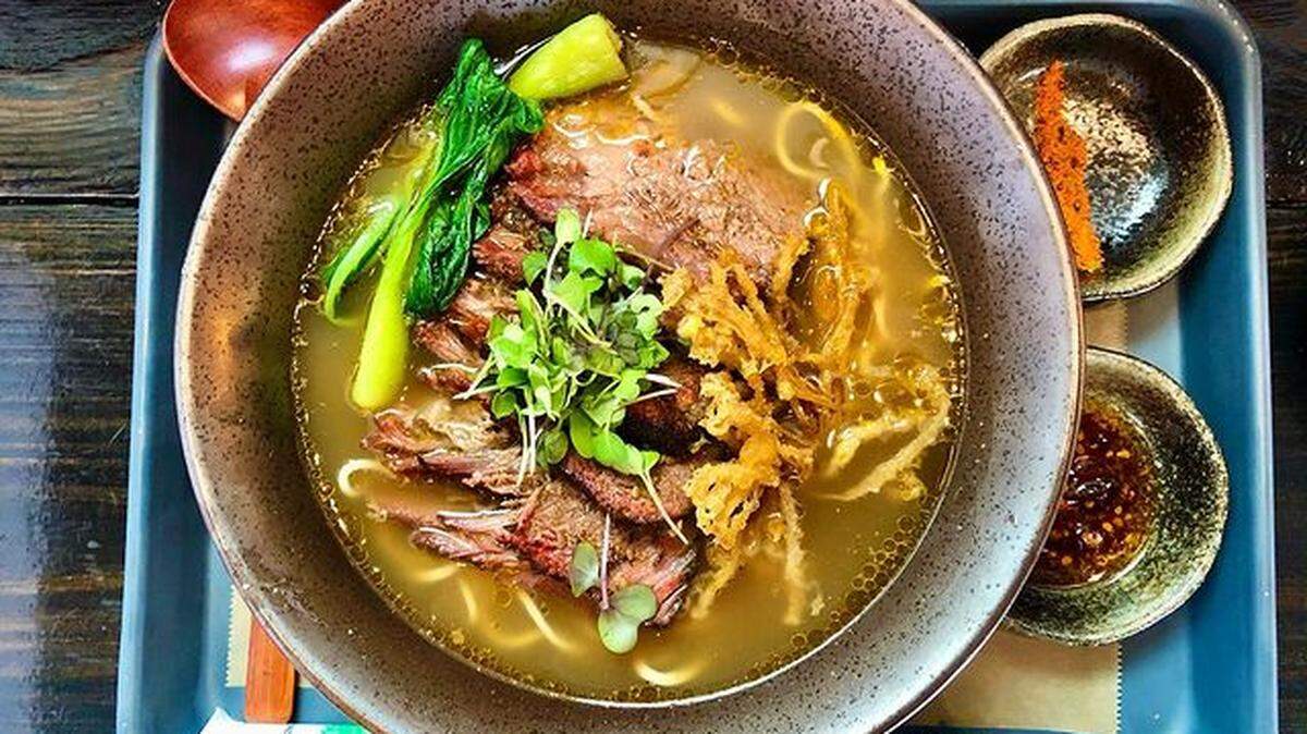 InRamen, un lugar informal que ofrece ramen hecho a pedido y disponible a velocidades (y precios) de comida rápida.