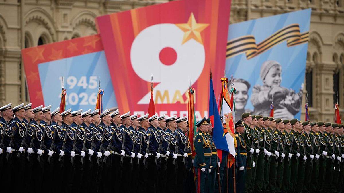 Militares rusos asisten al desfile militar del Día de la Victoria en la Plaza Roja, en el centro de Moscú, el 9 de mayo de 2026. Rusia celebra el 81.º aniversario de la victoria de la Unión Soviética sobre la Alemania nazi en la Segunda Guerra Mundial.