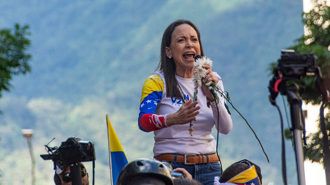 Oppenheimer: ‘El régimen de Maduro es un barco que se hunde’, dice Machado | Opinión