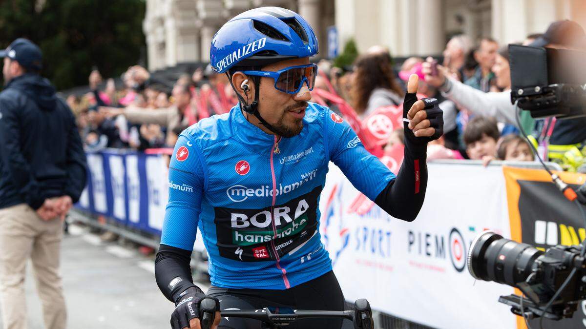 El colombiano Daniel Martínez (Bora Hansgrohe) logró alcanzar en Roma “un sueño que tenía” desde que empezó a montar en bicicleta y calificó la última jornada de la carrera rosa como “un día muy especial”.