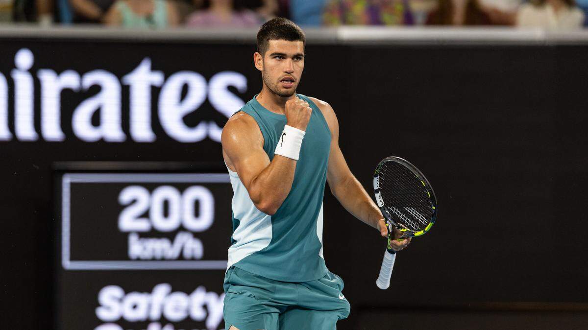 El español Carlos Alcaraz, N.3 de la ATP,  comenzó la conquista del único Grand Slam que le falta con un expeditivo triunfo en tres sets (6-1, 7-5 y 6-1) frente al kazajo Alexander Shevchenko.