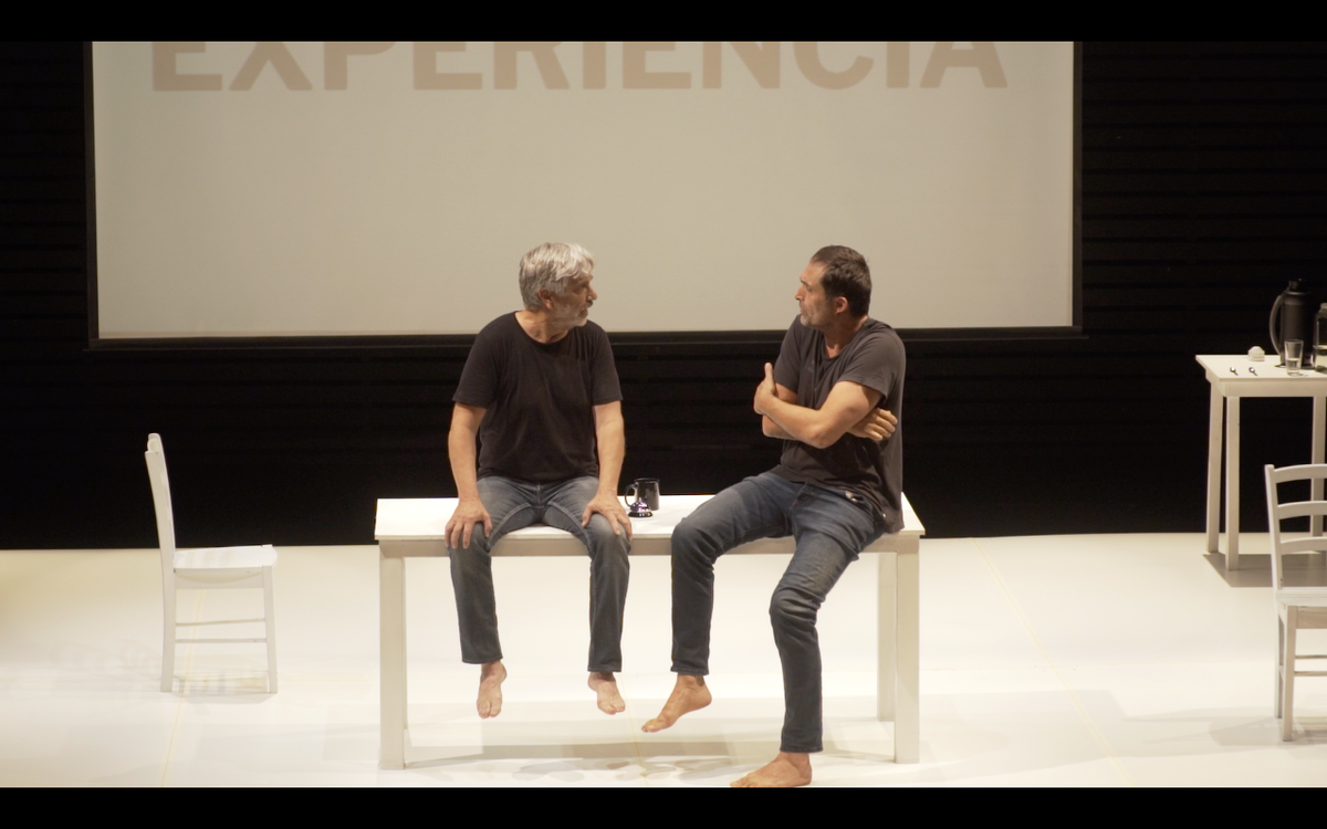 ‘Encuentros breves con hombres repulsivos’. Compañía chilena Teatro a Mil.