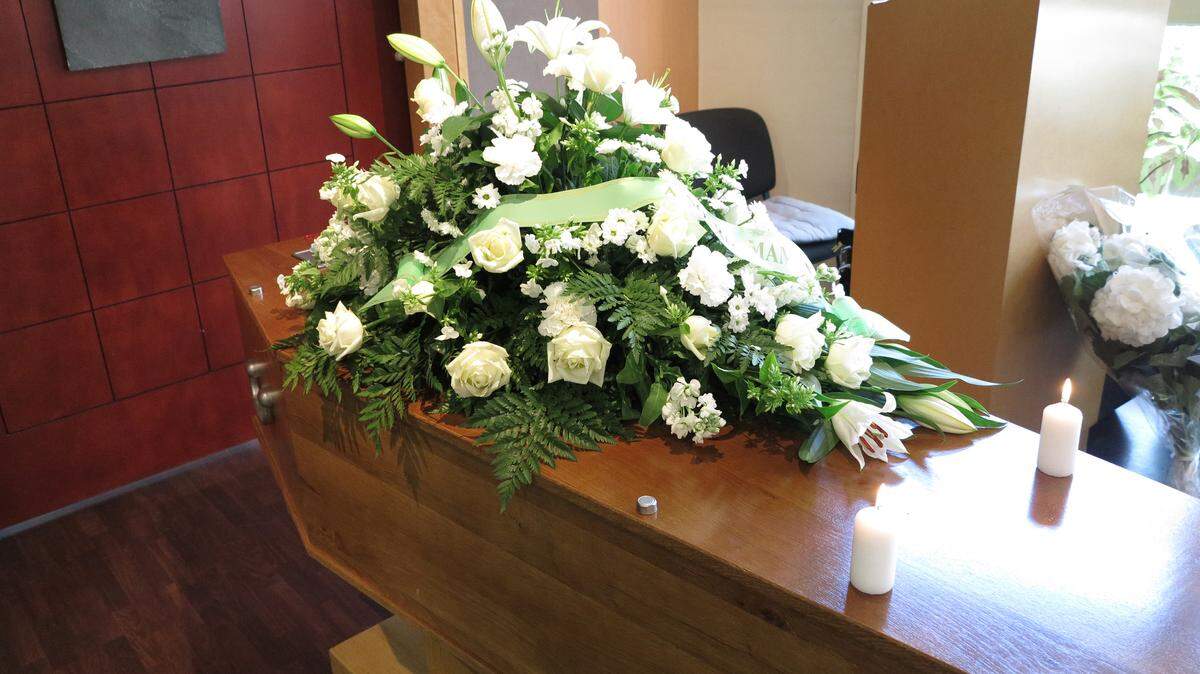 La Comisión Federal de Comercio están advirtiendo sobre impostores buscando de estafar a personas que necesitan servicios funerarios.