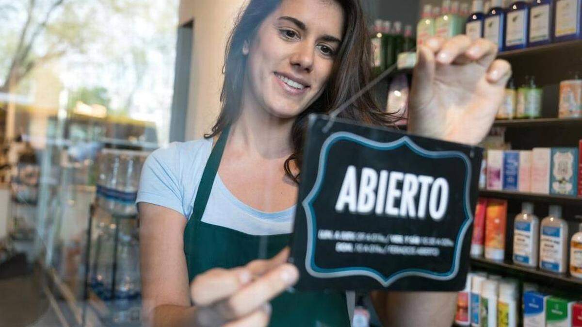 Todavía estás a tiempo de enviar tu solicitud de ajuste de estatus basado en empleo.