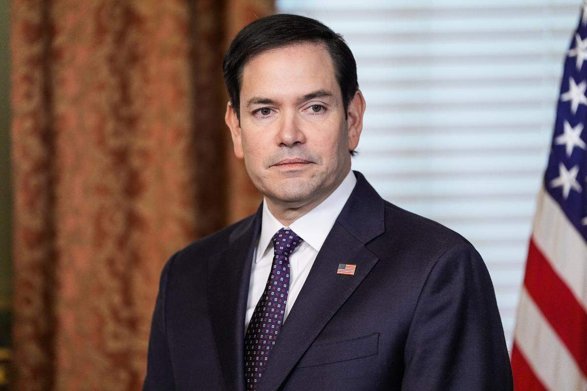 Marco Rubio jura como secretario de Estado de Estados Unidos en una ceremonia el martes 21 de enero de 2025, en la Casa Blanca, Washington, D.C.