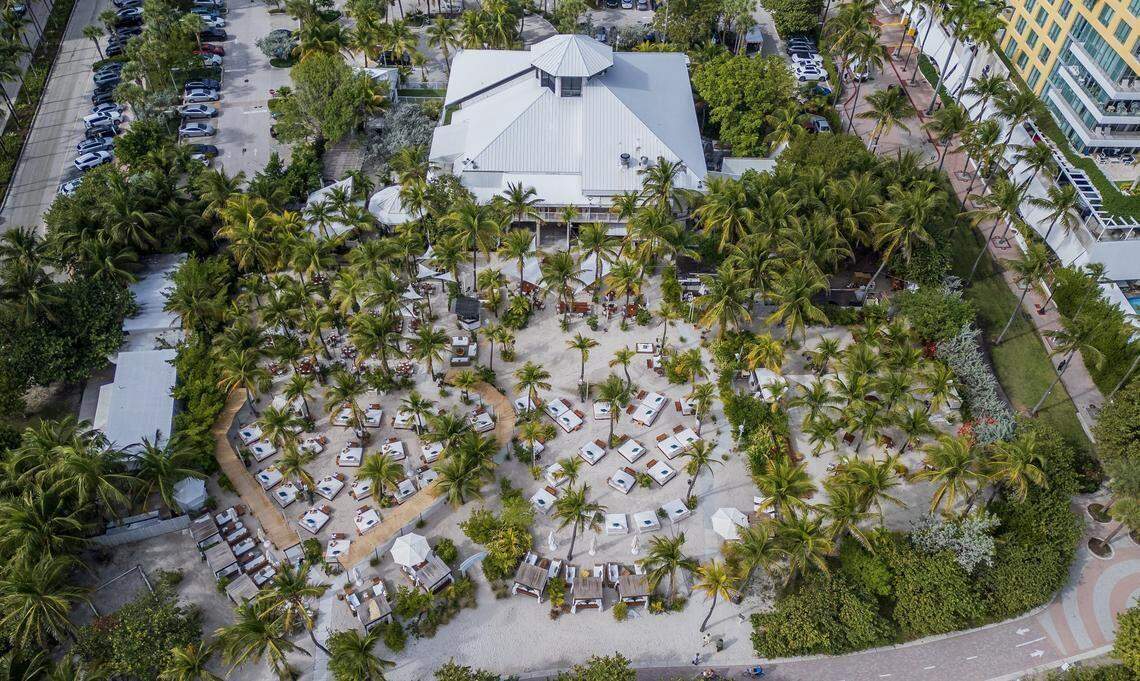 Vista aérea de Nikki Beach, el club diurno que ha sido un referente de South Beach durante décadas.