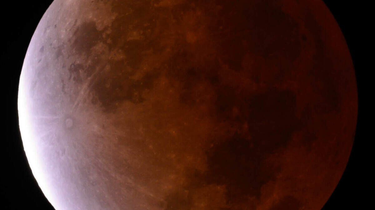 Eclipse lunar, 2021.