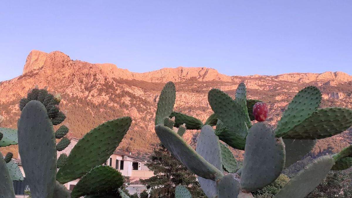Maravilloso atardecer en el valle de Sóller, Mallorca.