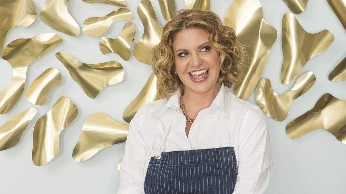 La chef Michelle Bernstein propietaria del restaurante Café La Trova en La Pequeña Habana.