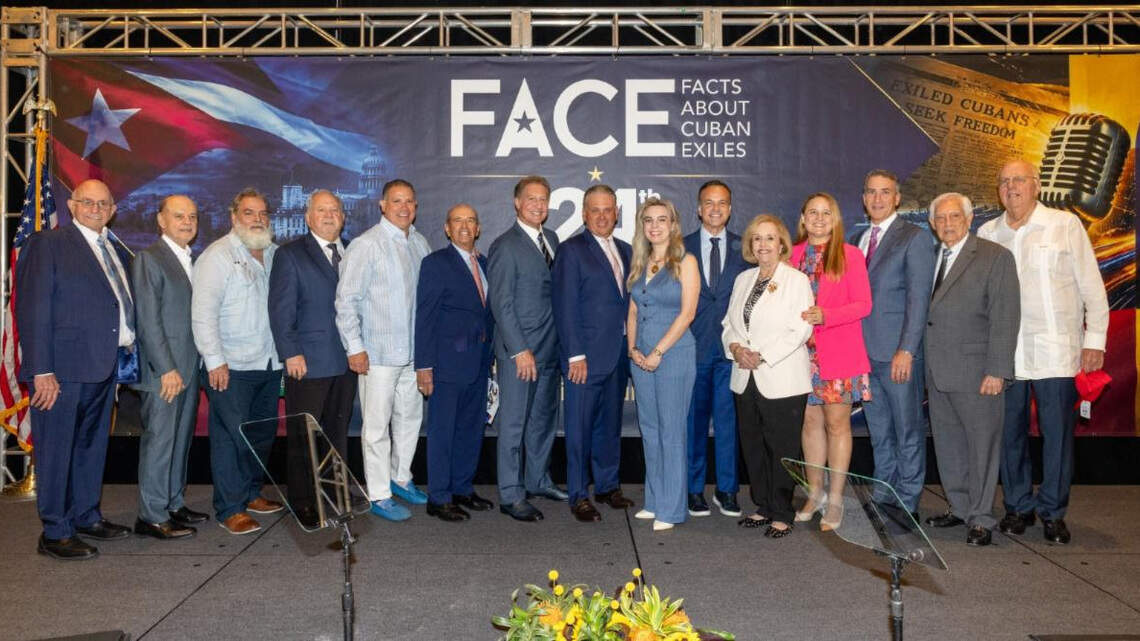 FACE celebra con gran éxito su 24.º almuerzo anual de Premios a la Excelencia en Coral Gables