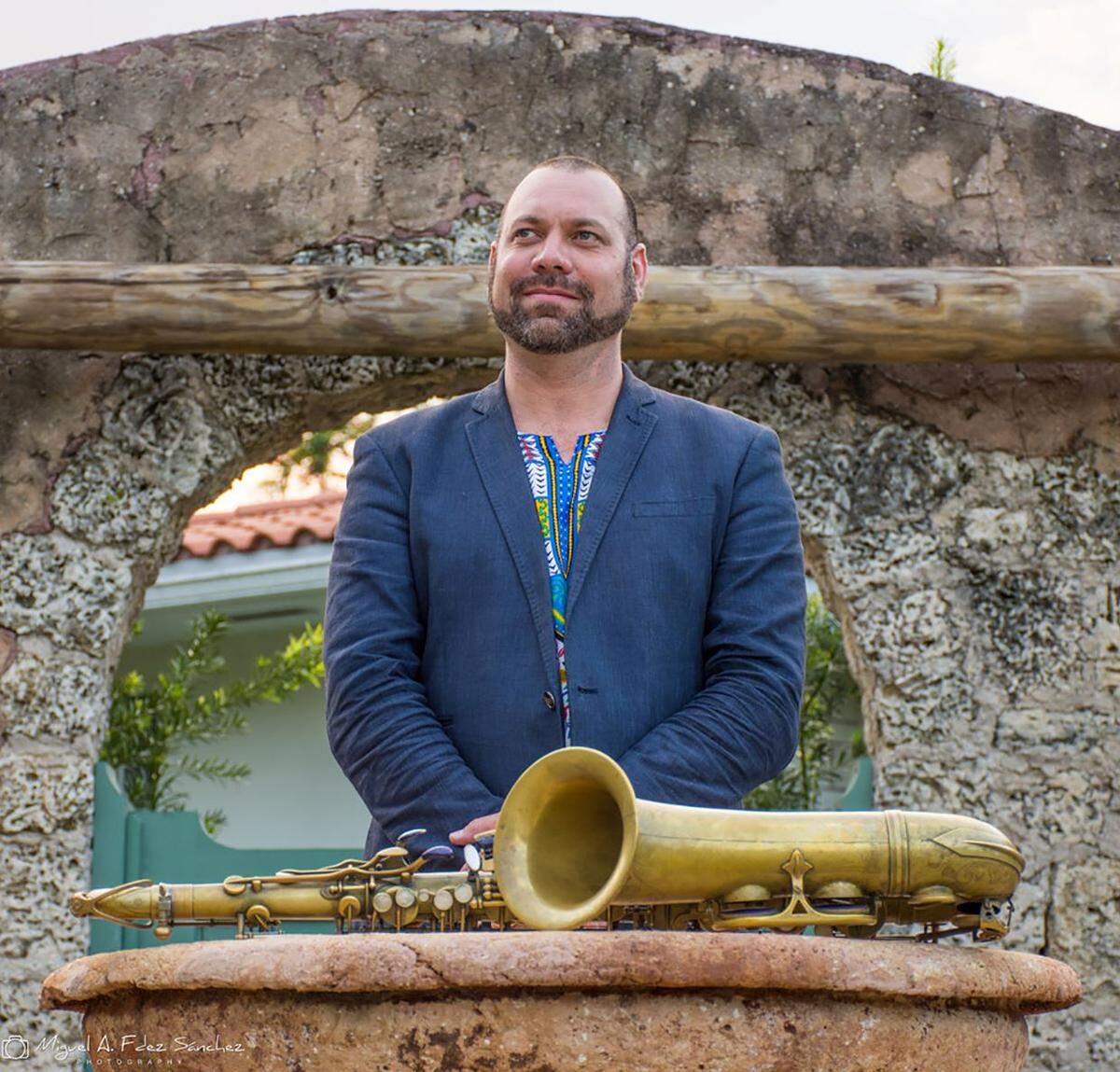 El saxofonista Carlos Averhoff, Jr. y sus invitados estarán la noche de cierre del Global Cuba Fest el sábado 12 de marzo en el Miami-Dade County Auditorium.