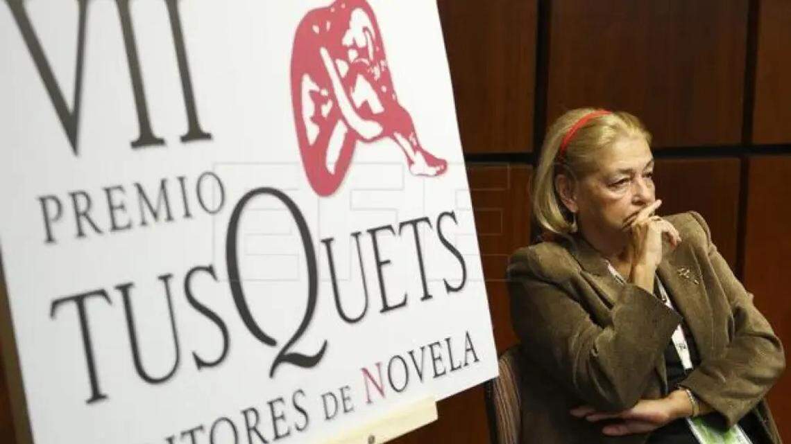 En 1969 Beatriz de Moura fundó junto a su marido, Óscar Tusquets, su propia editorial, Tusquets Editores, de la que fue directora desde sus inicios.