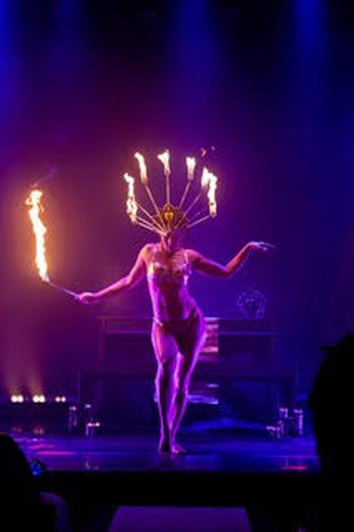 Faena Miami Beach abre una nueva etapa de su programación en vivo con “OBSESSION”, una producción original que transforma el Faena Theater en un universo sensual y de alta energía.