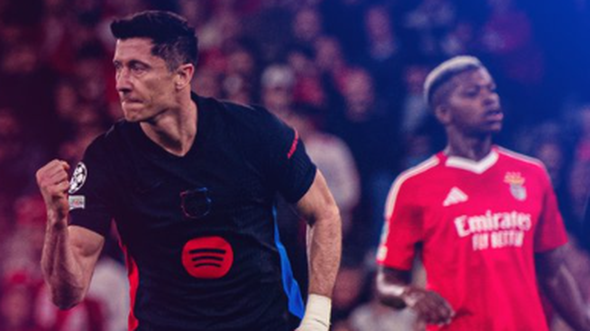 El Barcelona derrotó 5-4 a Benfica en Lisboa y consiguió su pase a octavos de final.
