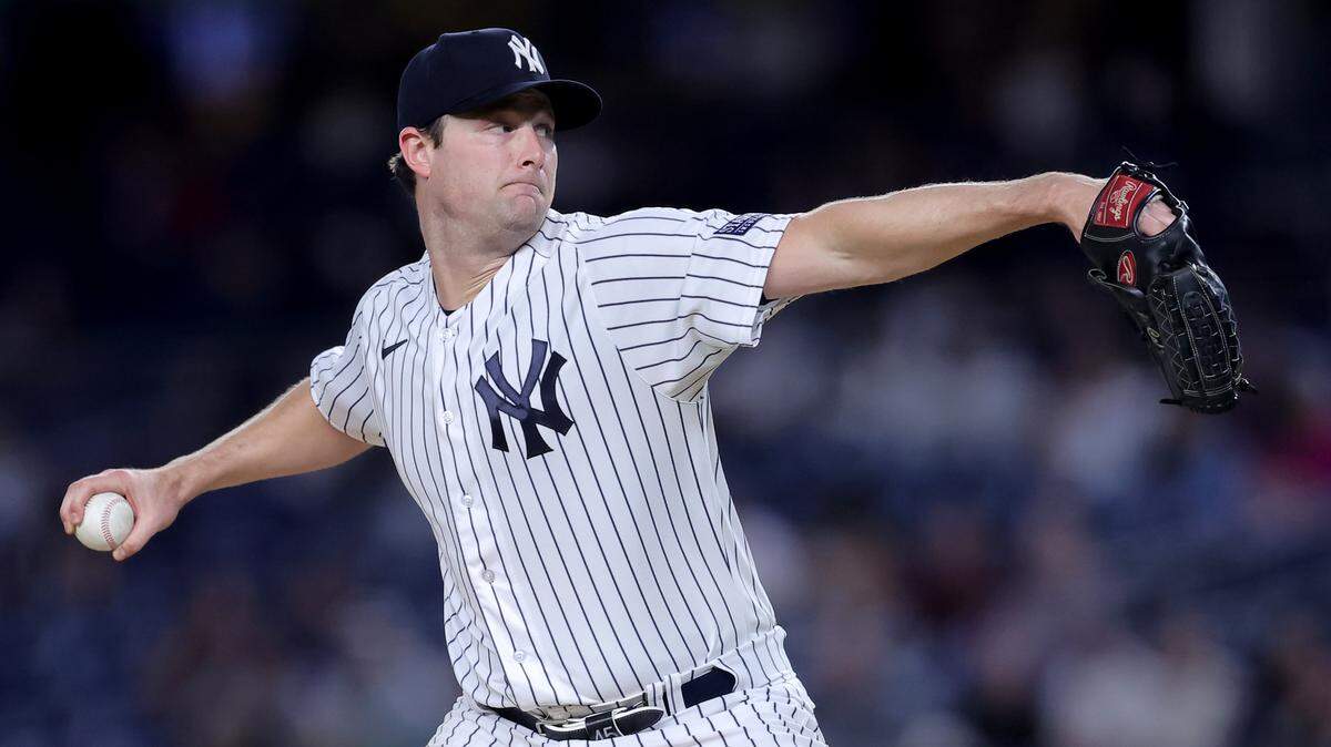 Gerrit Cole tuvo una foja de 15-4 y una efectividad de 2.63, la mejor de la Liga Americana. Recetó 222 ponches a lo largo de 209 innings, que también constituyeron el mayor número en el Joven Circuito.