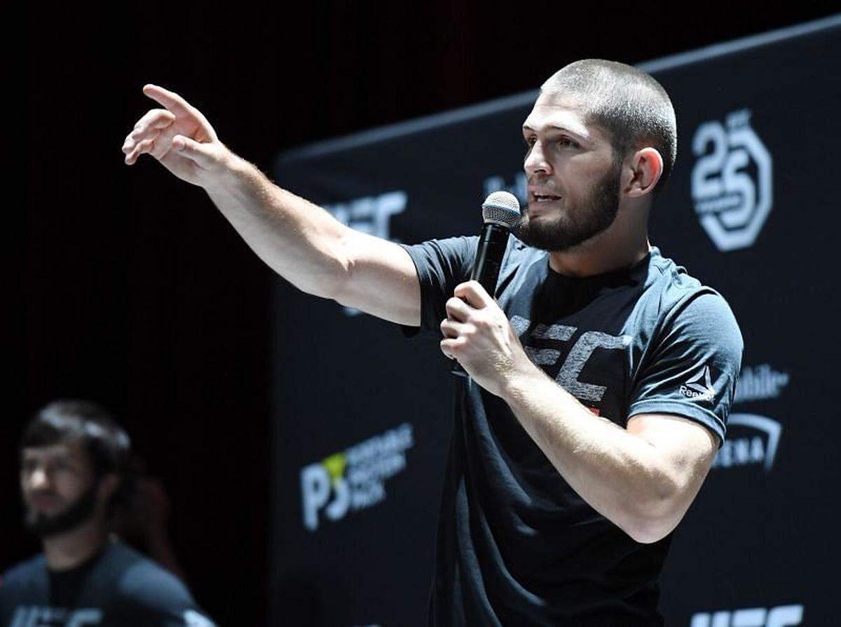 El sur de la Florida y Miami verán el vuelo del Aguila, pero fuera del octágono. Después de ganarlo todo en la UFC, el ex campeón mundial ligero Khabib Nurmagomedov espera celebrar en la Capital del Sol una velada de su promoción de Artes Marciales Mixtas.