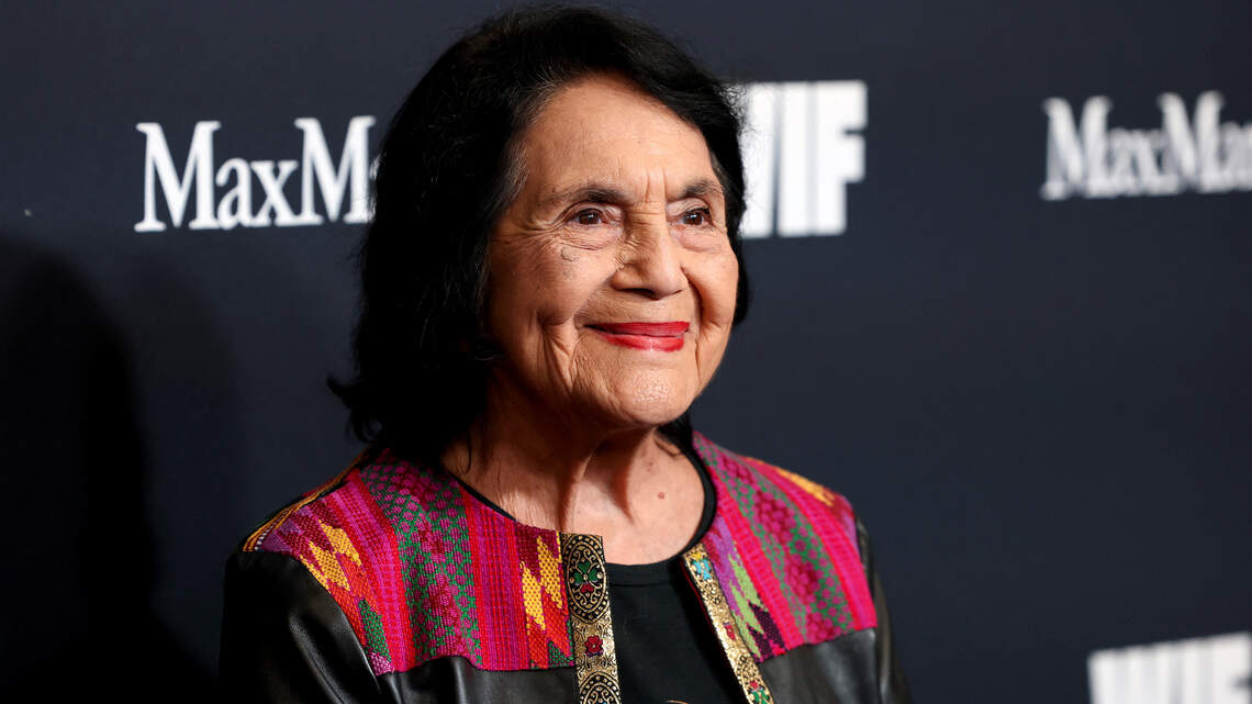 Muere a los 96 años Dolores Huerta, líder sindical estadounidense y defensora de los DDHH