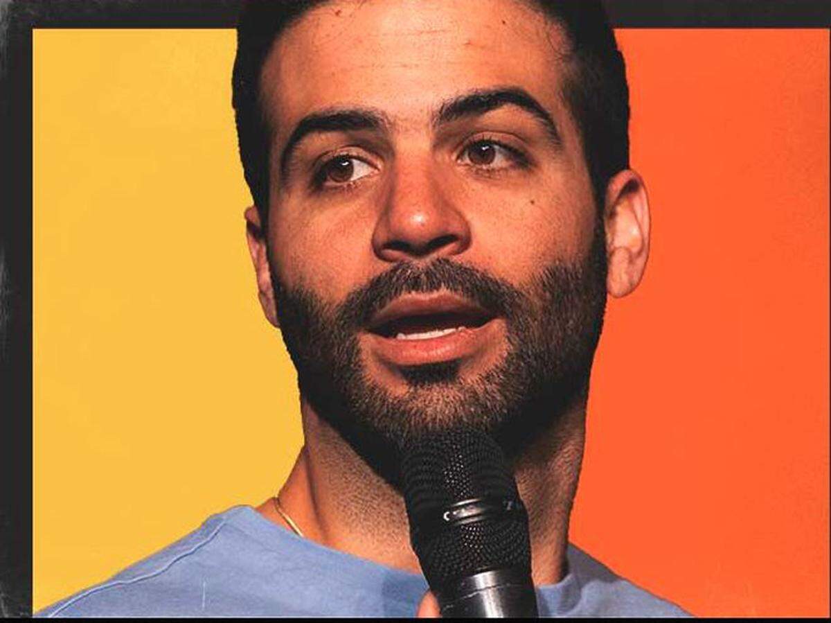 El comediante Kabeto en el Teatro Trail con “Probanditoe”.