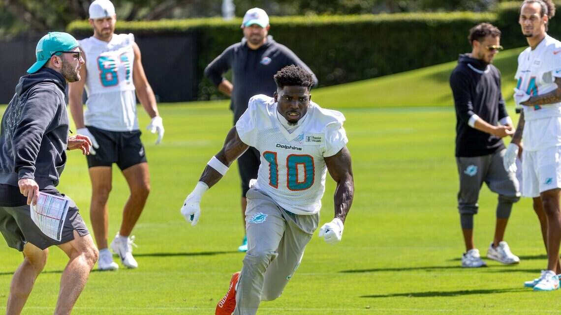 Los Dolphins prefieren olvidar el pasado reciente de su gran estrella y enfocarse en lo que pueda dar