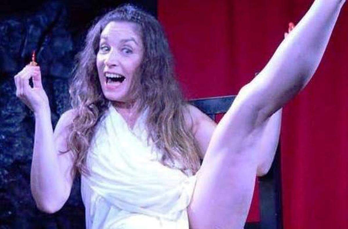 Ángeles Marset en el unipersonal “Exorcismo de mujer”.
