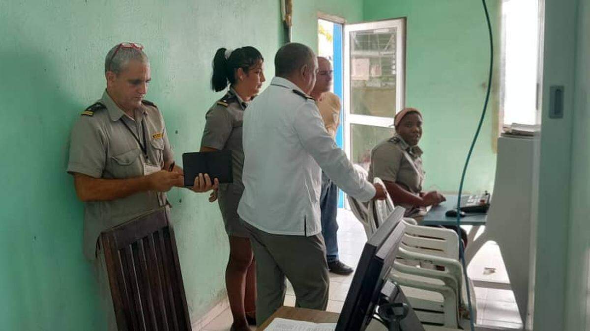 La Aduana de Cuba ofrece un servicio de reembarque a los viajeros después de decomisarle artículos considerados ilegales en la isla.