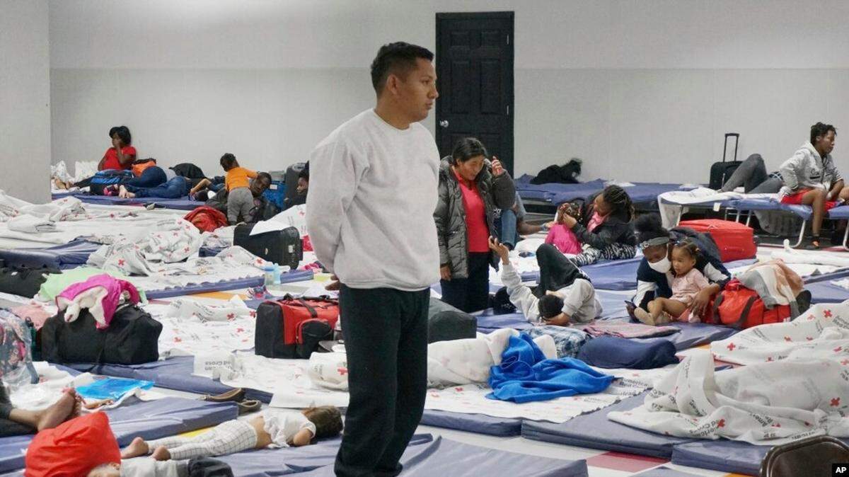 La jueza del distrito de Columbia Sparkle L. Sooknanan ordenó al Ejecutivo no deportar durante dos semanas a diez niños guatemaltecos que fueron incluidos en una solicitud de emergencia del Centro Nacional de Derecho Migratorio para detener su repatriación a su país de origen.