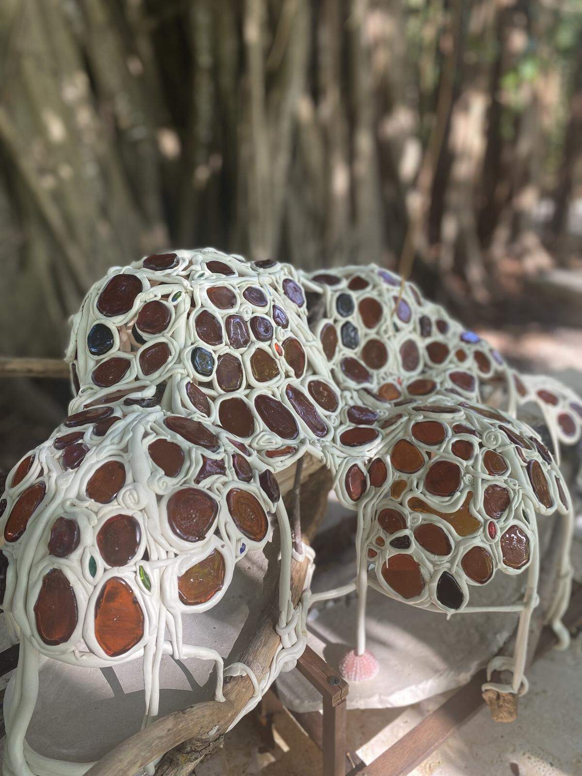 “Polypore”, 2023. Artista Lee Pivnik. Exhibición “Deering Spring Contemporary Closer to Nature” hasta el 11 de junio.