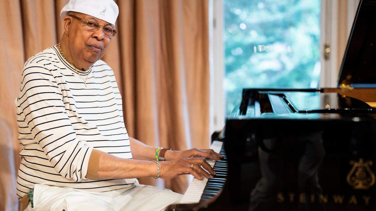 El cantante cubano Chucho Valdés posa durante la sesión de retratos el 18 de junio de 2021 en Madrid, España.