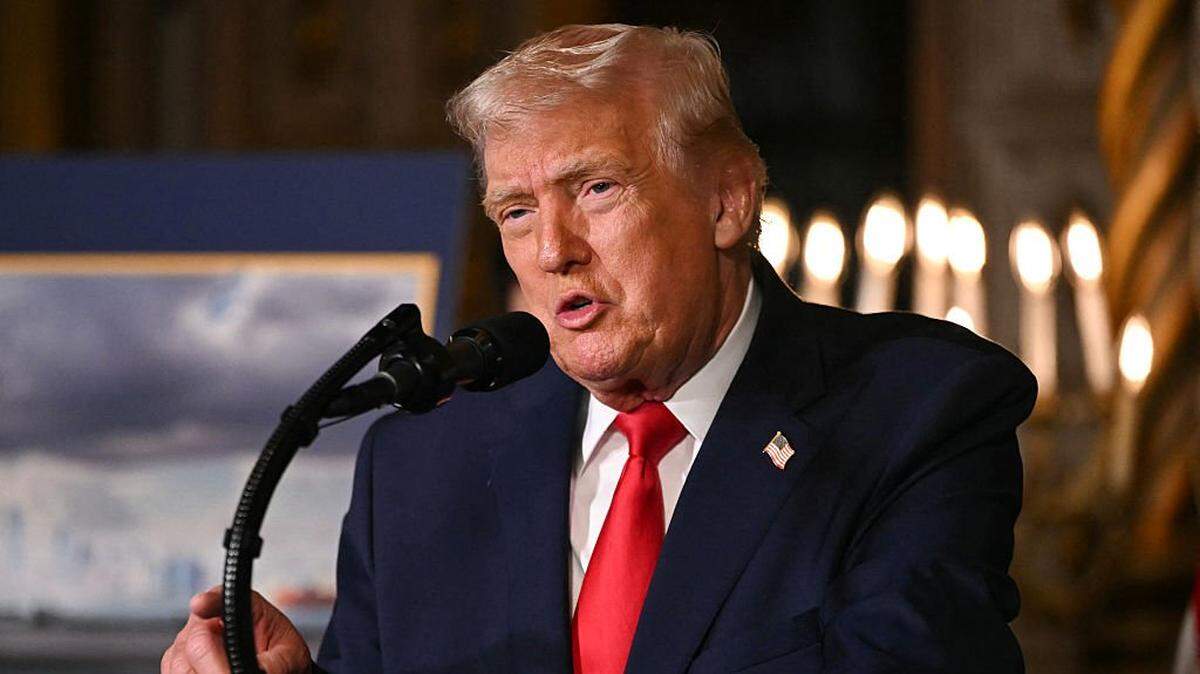  El presidente estadounidense, Donald Trump, afirmó que toma una alta dosis de aspirina por “superstición” y aseguró tener “buena genética” en una entrevista sobre su salud con The Wall Street Journal.
