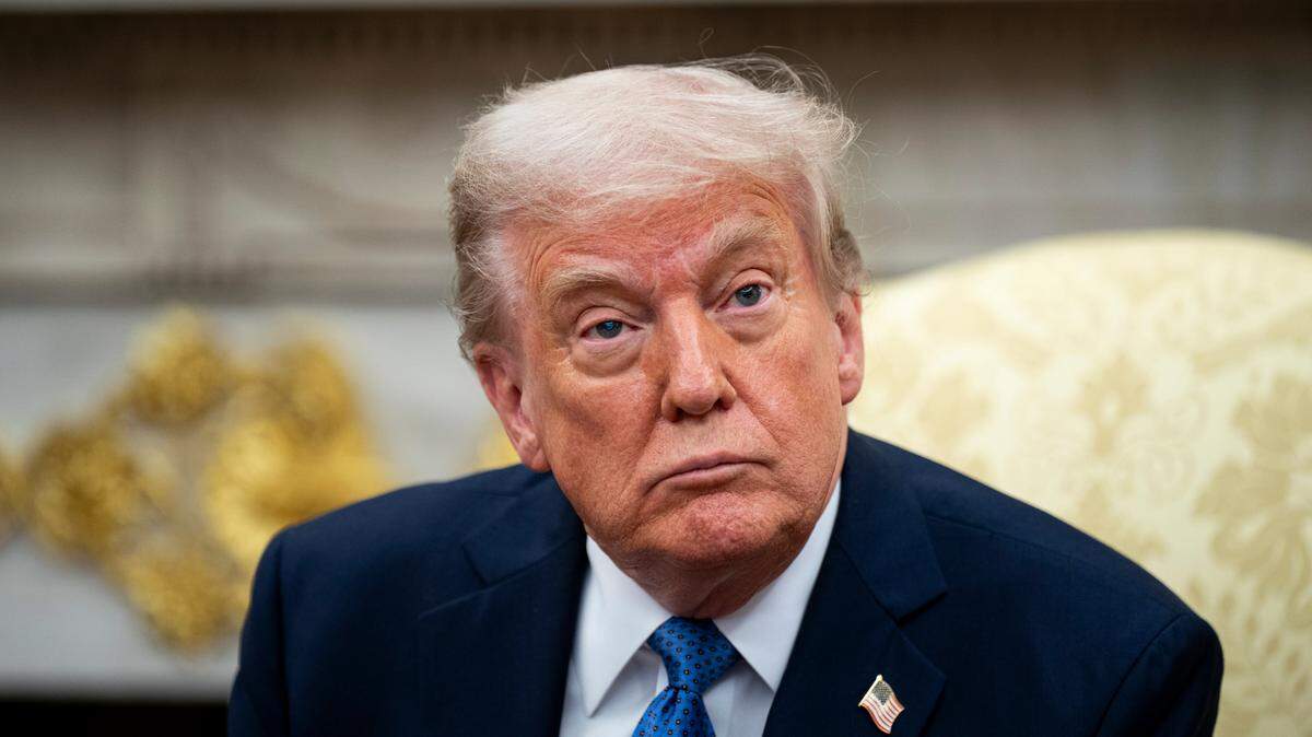 El presidente de Estados Unidos, Donald Trump, durante una reunión con Jonas Gahr Store, primer ministro de Noruega, que no aparece en la imagen, en la Oficina Oval de la Casa Blanca en Washington, DC, el jueves 24 de abril de 2025.