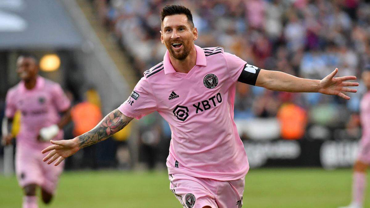 El delantero del Inter Miami Lionel Messi celebra tras anotar un gol ante Philadelphia Union, en el partido de semifinal de la Leagues Cup, celebrado el 15 de agosto de 2023 en Filadelfia.