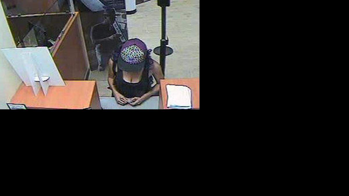 Los investigadores creen que es la misma mujer que robó una sucursal de Chase en Davie y otra en Hollywood el mes pasado. 