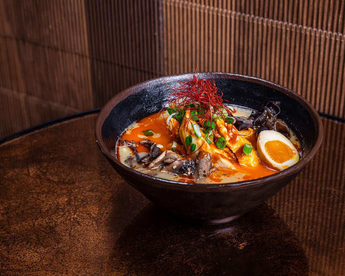 Ramen en el restaurante In Ramen en la feria de comidas Shoma Bazaar en la ciudad de Doral