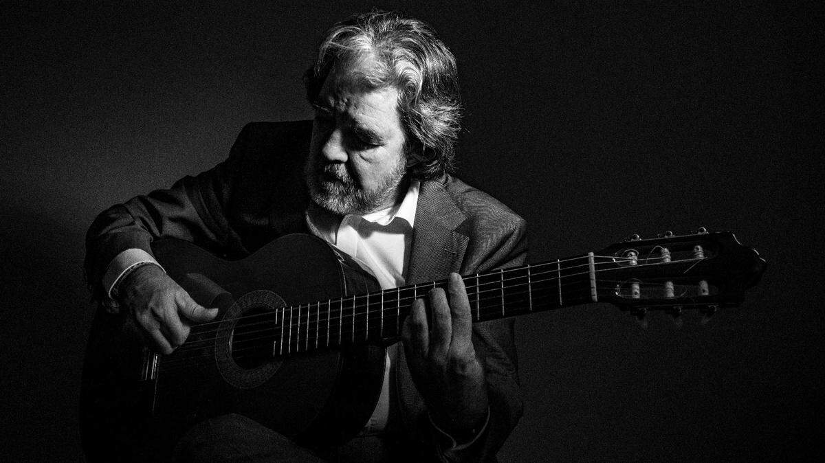 El maestro Rafael Riqueni se presenta el domingo 19 de marzo, a las 7:30 p.m., en una velada bajo las estrellas en la Thomson Plaza for the Arts del Arsht Center. 